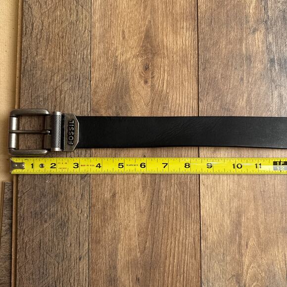 Fossil Leather Dress Belt Men's Size 40 Black US Fields Engraved Buckle 6277‎ - Picture 6 of 8